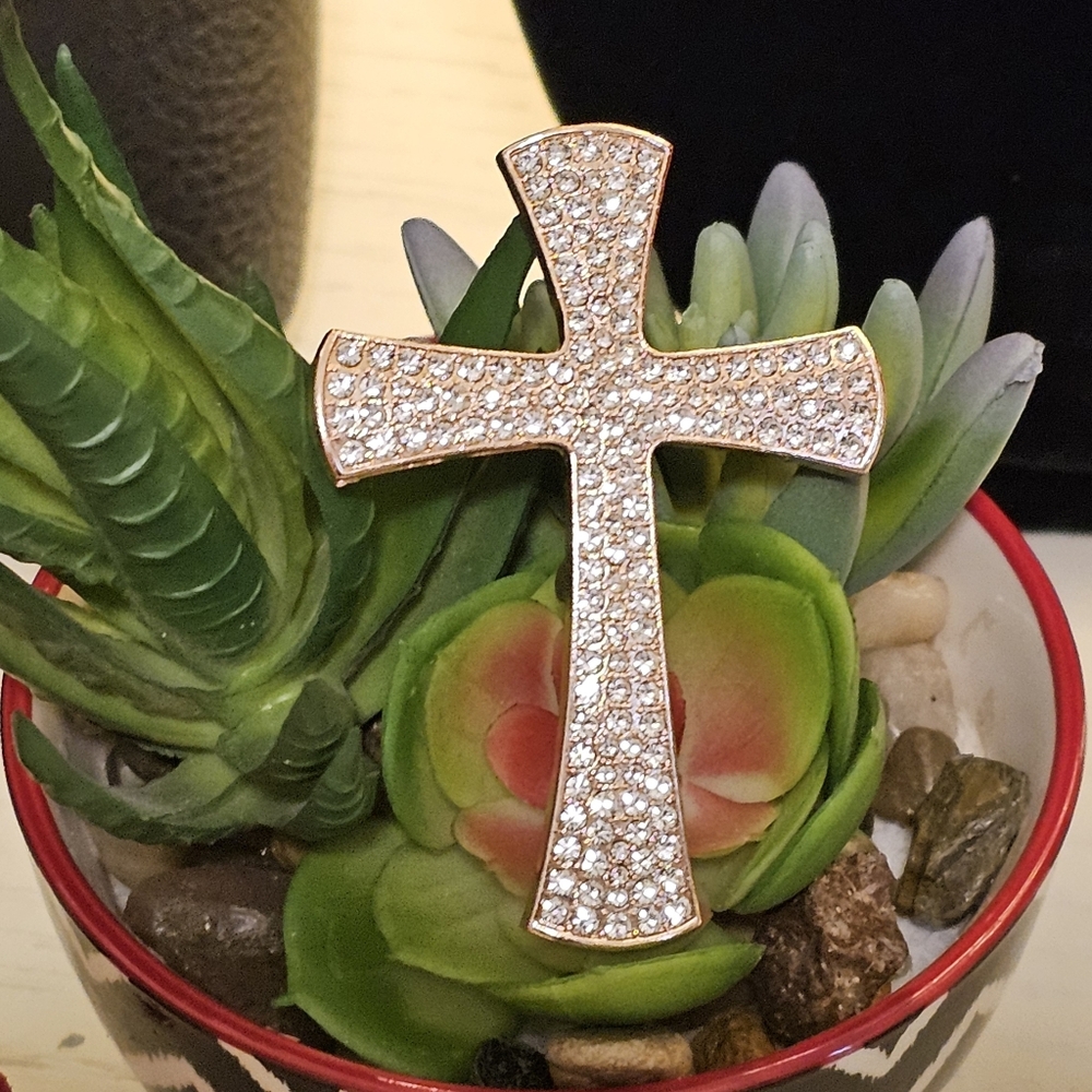 Stunning Rhinestone Cross Pin - Picture 2 of 4